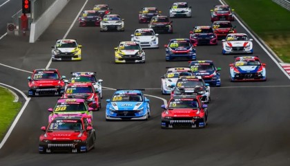 积分提升、新人专属、安全升级 | TCR China的竞速新秩序|米其林|安全车|CTCC|小米汽车|车手_新浪体育_新浪新闻